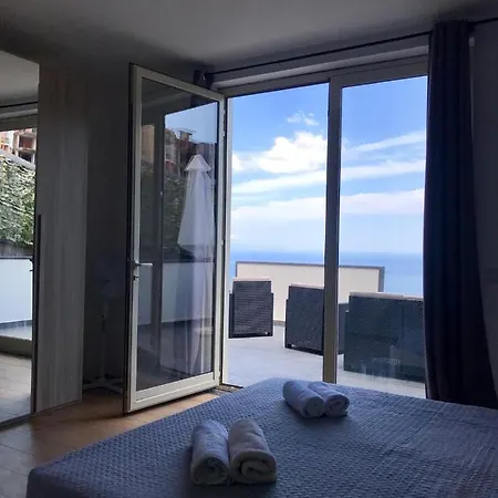 Luxury Terrazze E Vista Mare Couette-café *