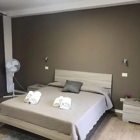 Luxury Terrazze E Vista Mare ベッド・アンド・ブレックファスト タオルミーナ