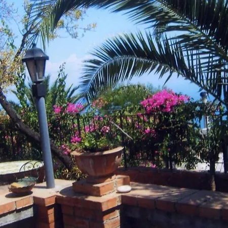 Luxury Terrazze E Vista Mare タオルミーナ